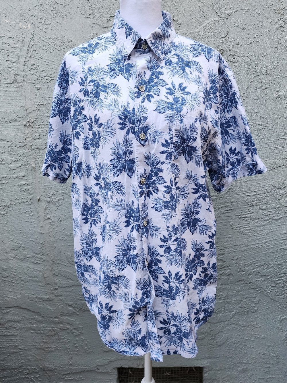 IZOD Saltwater Mens Blue White Palm Print Short Sleeve Button Down Shirt L